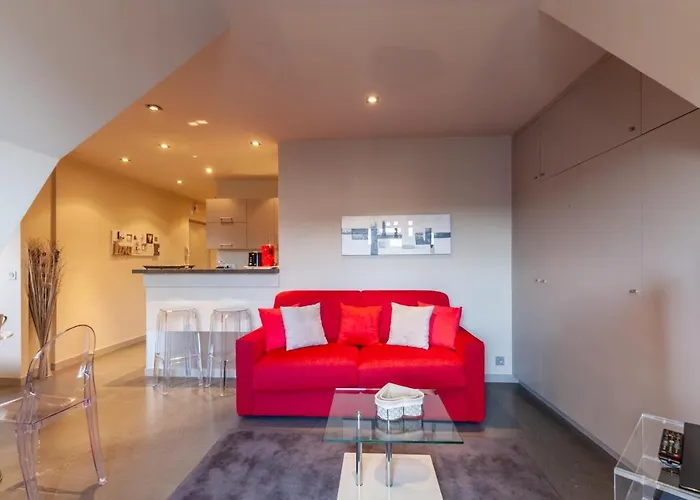 Apartment With Parking On Place De Morny