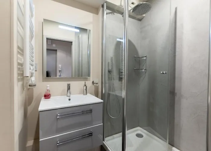 With Parking On Place De Morny Apartment *