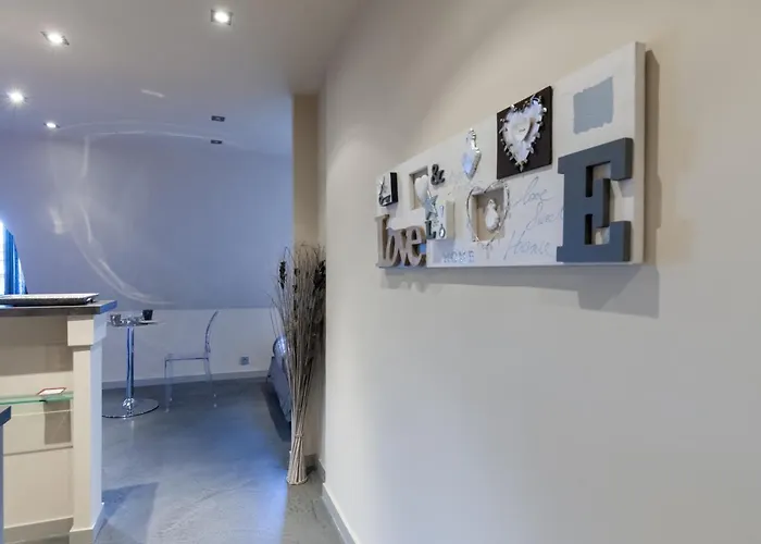 With Parking On Place De Morny شقة دوفييل